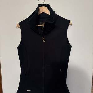 Toggi  Women's Black Full Zip Stretch Soft vest